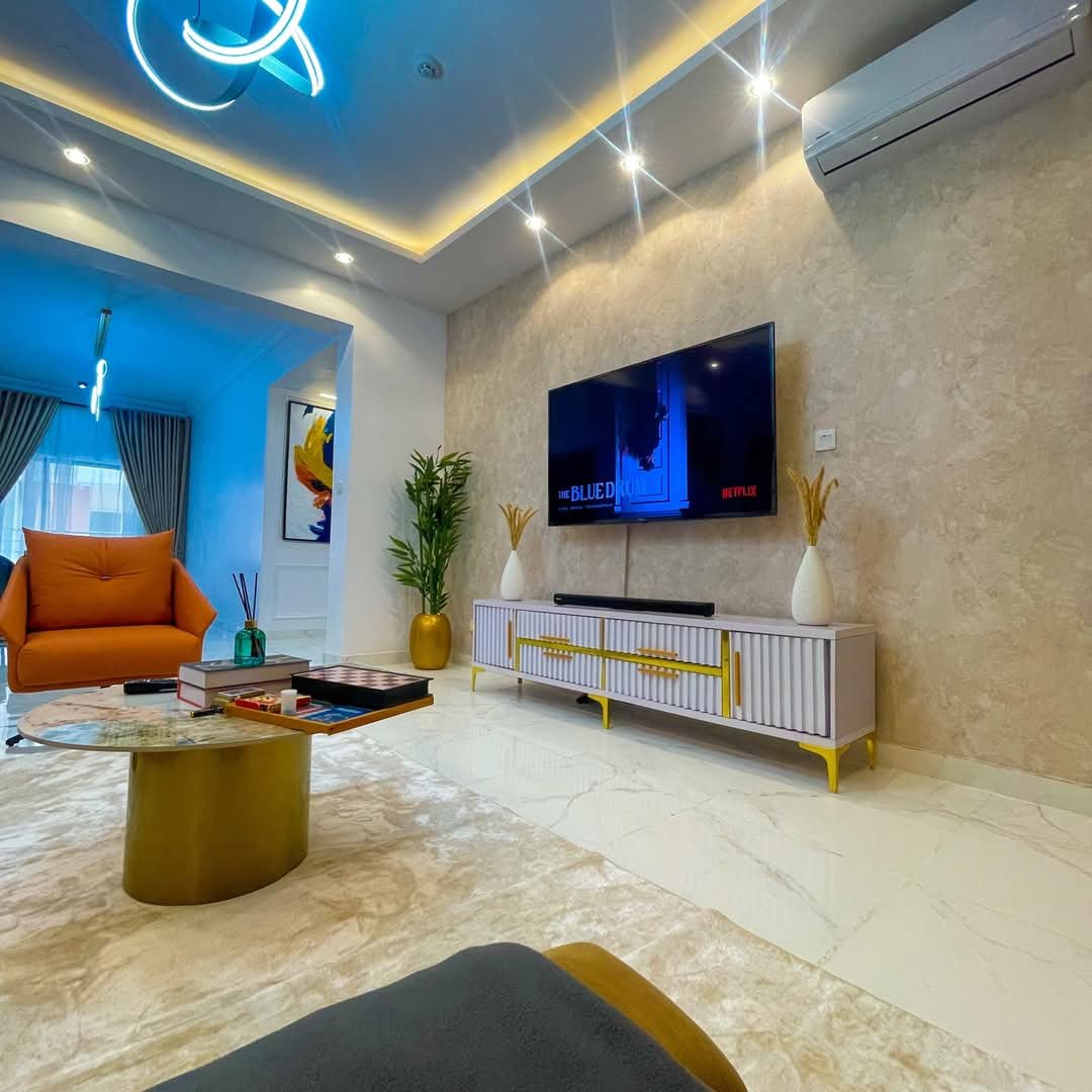 Luxury and Comfortable 3 Bedroom Apartment with Modern Facilities