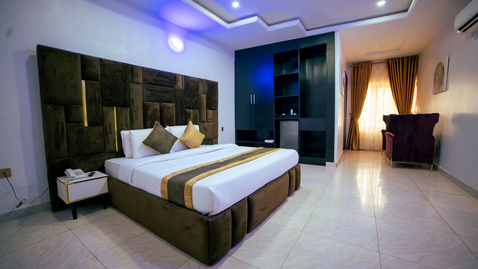 Luxury Hotel & Apartment Ajah